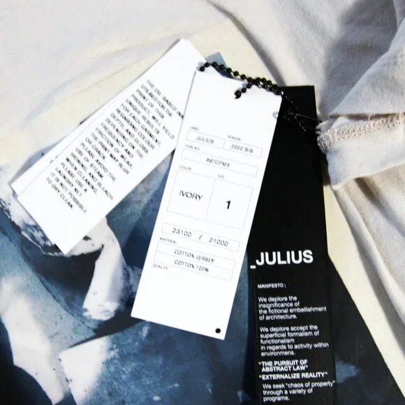 BNWT SS20 JULIUS "AFANGAR" GRAPHIC IVORY TSHIRT 1 & 2 - Picture 6 of 16